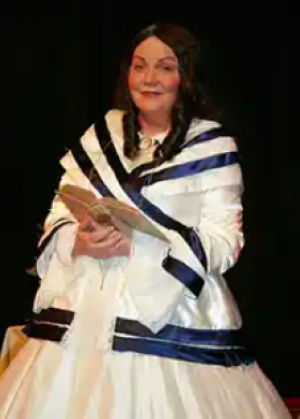 Lesley Smith is George Eliot